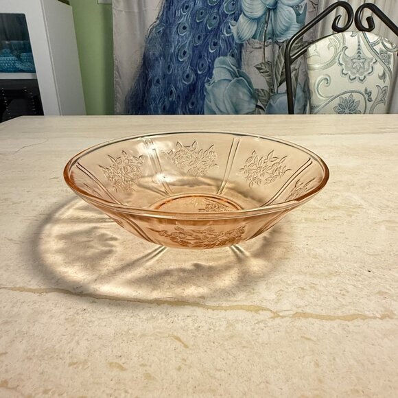 Federal Sharon/Cabbage Rose Pink Depression Glass Embossed Serving Bowl 8.5" - Picture 5 of 13